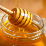 هل العسل يزيد الوزن؟ وبعض وصفات العسل للتسمين