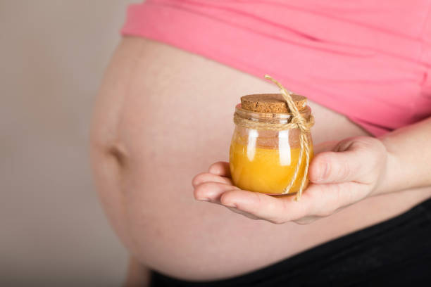العسل للحامل هل هو آمن أم يسبب الإجهاض؟